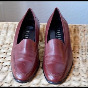 ⚡️⚡️Great price for NWOT Amalfi brown leather heels. Size 11B